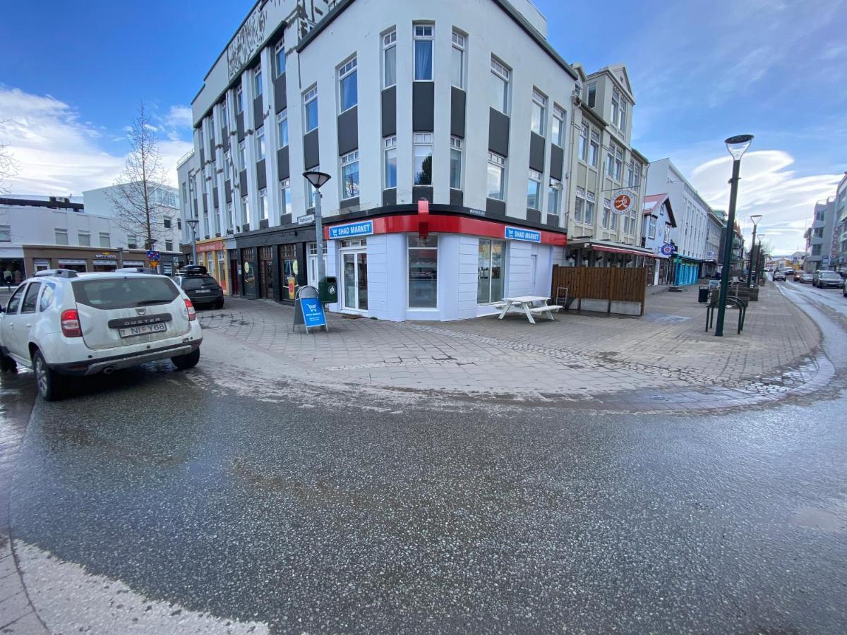 Day Dream Townhall Square Apartments Akureyri Dış mekan fotoğraf